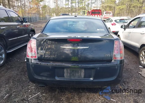 2013 Chrysler 300C John Varvatos Limited Edition из США, поврежденный, VIN 2C3CCADG1DH743869